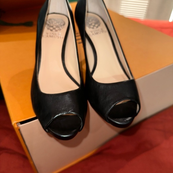Vince Camuto peep toe black heels. Sixe 6 and Comfortable - Picture 2 of 6